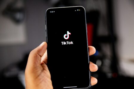 Comment s’inscrire sur TikTok sans utiliser son vrai numéro